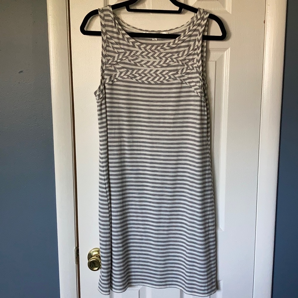 Max Studio Dress